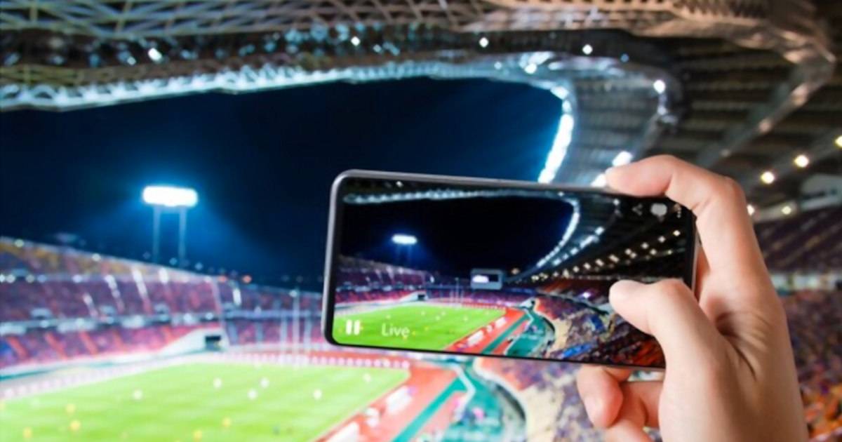smartphone recording for social media in sports